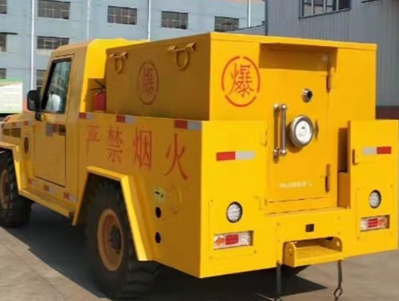 广德凯龙爆破器材运输车：保障爆破任务的安全运行